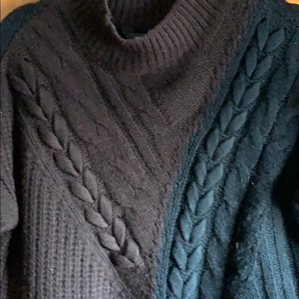 Simply Vera sweater - Picture 3 of 5